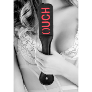 Leren peddel met OUCH-afdruk – perfect voor impactspel binnen BDSM